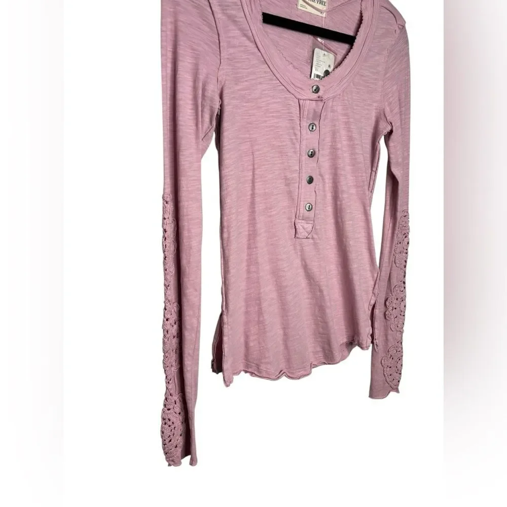 NEW FREE PEOPLE Our Song Henley Cuff Top in Candid Lilac Crocheted Sleeve XS